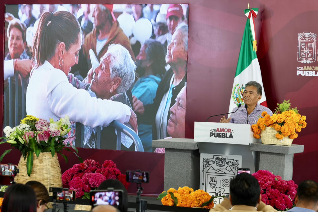 La producción y comercialización de flores representa una fuente de ingresos para familias de Atlixco durante la temporada de Día de Muertos./ FOTO POR GOBIERNO DEL ESTADO DE PUEBLA